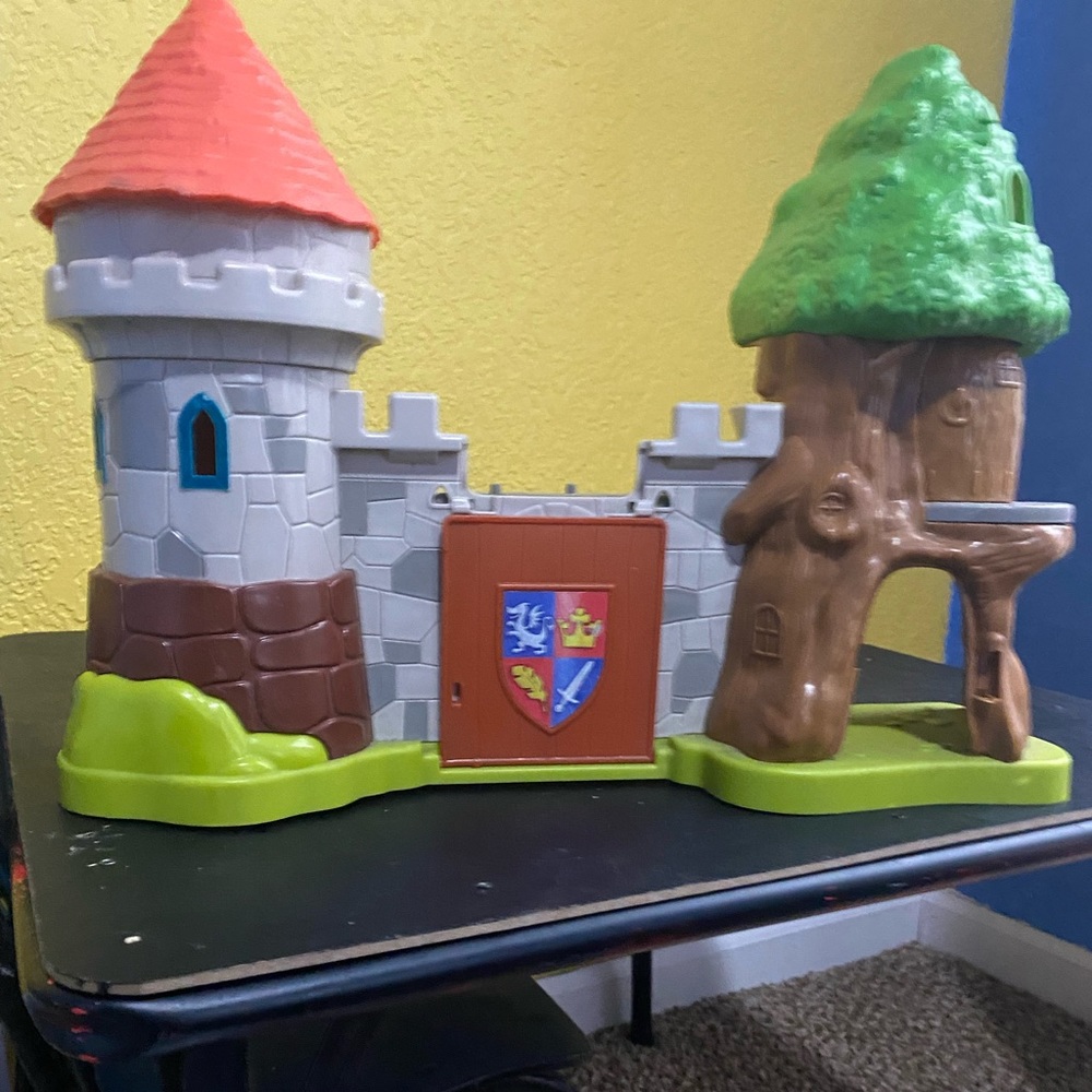 Castle play set
